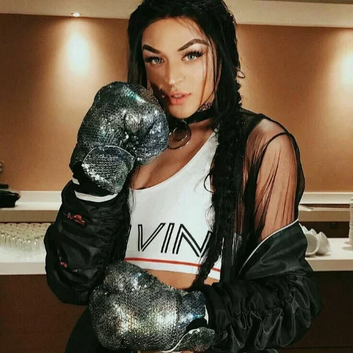 jovem, mulher, garota de boxe, pablo wittar, pabllo vittar