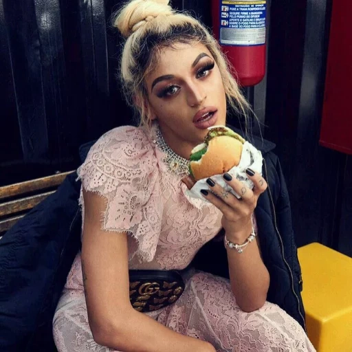 jovem, editorial, pablo vitar, pabllo vittar, música habibi tik tok