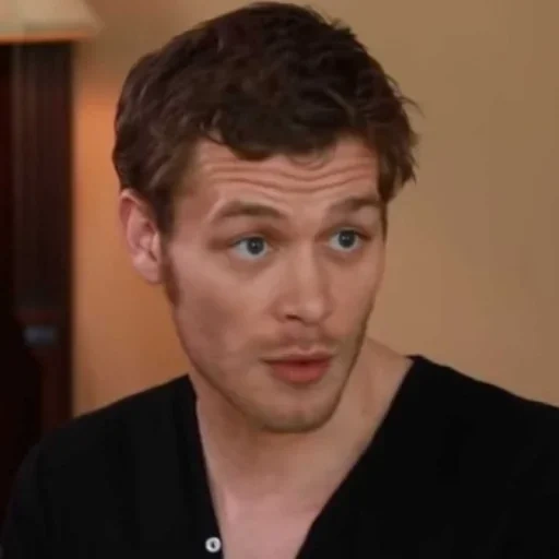 actor, lente de película, joseph morgan, marco hof schneider, nicklaus michaelson