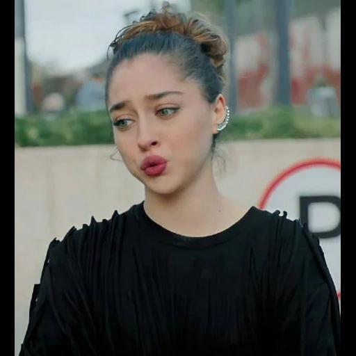 девушка, милая девушка, турецкие актеры, неслихан атагюль фатих харбийе, самые красивые турчанки актрисы