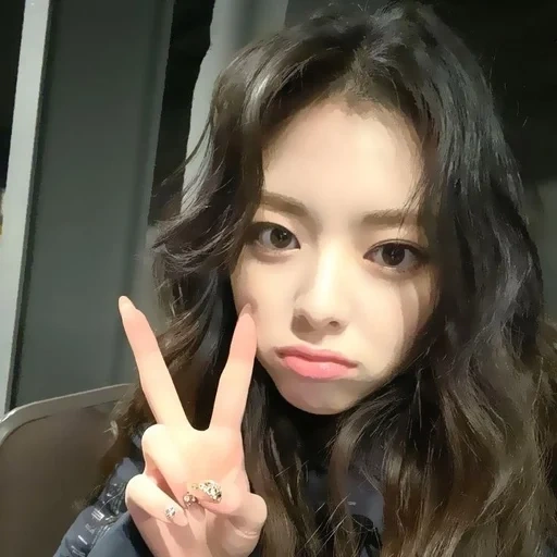 mujer coreana selfie, chica coreana, chica asiática, chicas coreanas, chica ídolo selfie