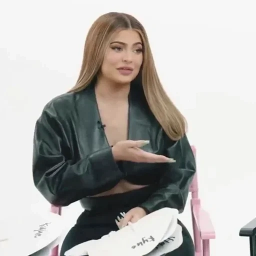jeune femme, humain, kylie jenner, marseille barroso, made in canarias actrice vidéo
