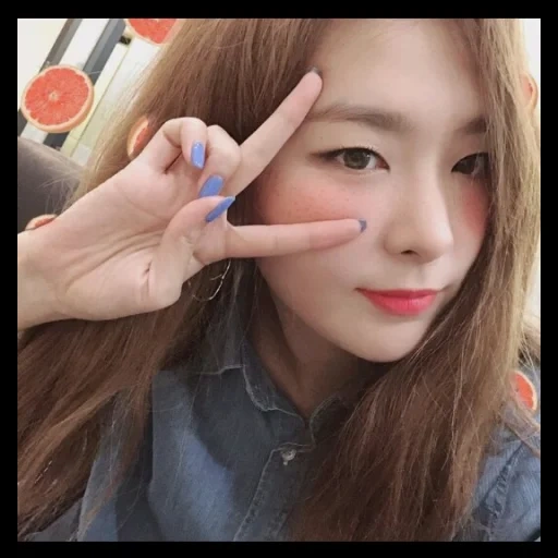 asiático, gente, chica coreana, hermosa chica, selfie de terciopelo rojo silgi