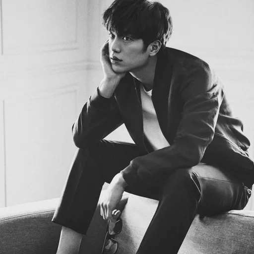 rédaction, jung il u, lee ku hyung, avec kan june, namjun vogue gq