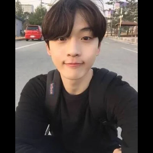 gli asiatici, kim tae hyun, ragazzo coreano, attore coreano, modelli coreani da uomo