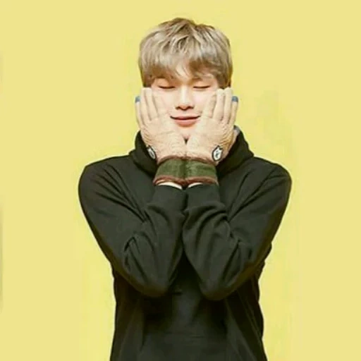 joven, yongi bts, kang daniel, monsta x juhon hero, cubierta de máscara de gas kang daniel