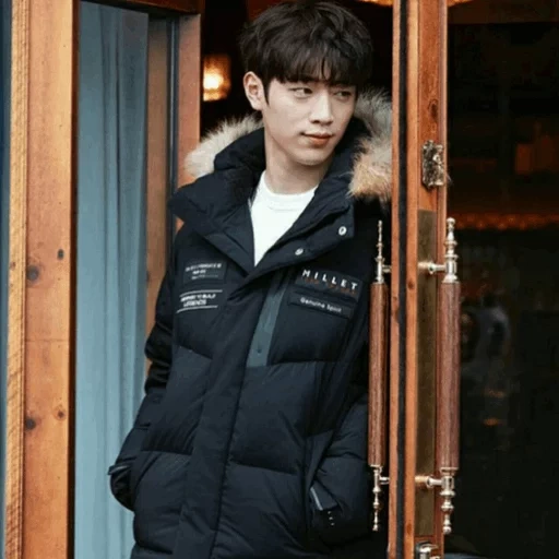 with kan june, ruthless 2018 korea, fashionable men's winter jackets, korean jacket of dilini male, korean jacket male 2020 winter