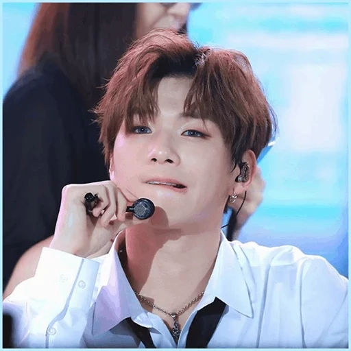 pak adalah chinen, jimin bts, kang daniel, jungkook bts, anak laki laki bangtan