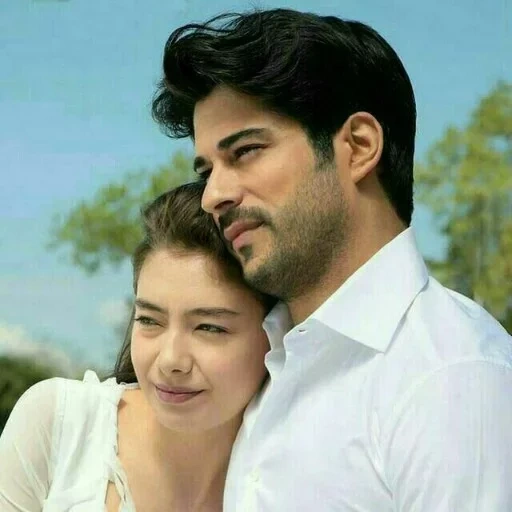 otabek, mujer joven, kara sevda, burak ozchitiv, amor negro