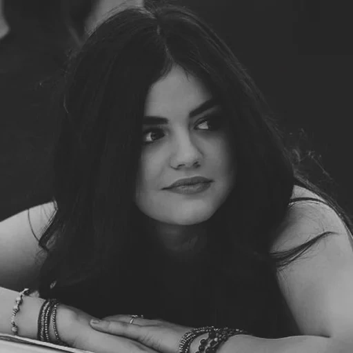 young woman, lucy hail, pretty little liars, the woman is beautiful, beautiful girls