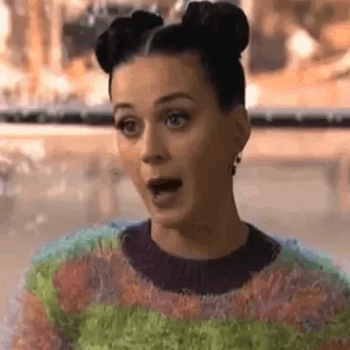 girl, katy perry, katy perry's tail, katy perry's ponytail, katy perry doesn't wear makeup