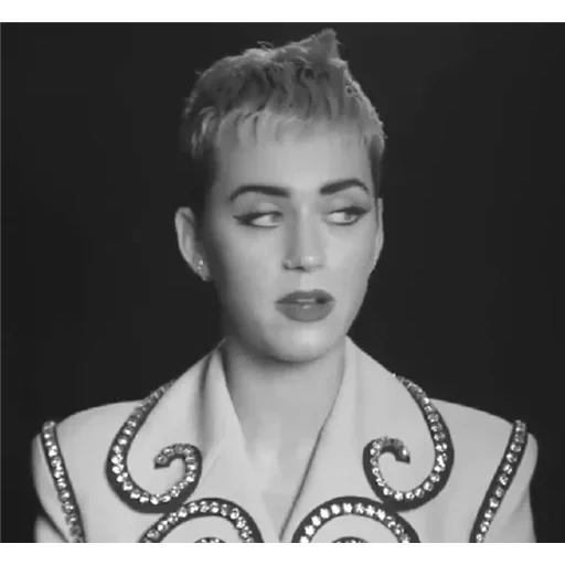 ragazzo, katie perry, pépère perry, katy perry short hair, katy perry swish swish