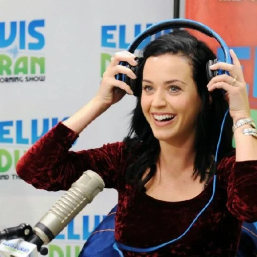 katie, katy perry, katy perry morning, katy perry by the microphone, katie perry europe plus