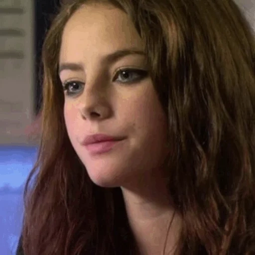 effie, effie gemi, kaya scodelario, kaya skogladario effie, museo kaya skogladario