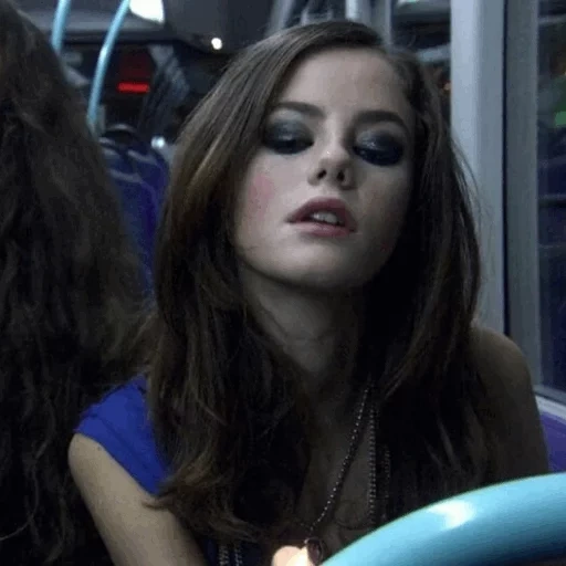 efecto, pieles effy, gemido de efectos, kaya scodelario, effi gime la lechería