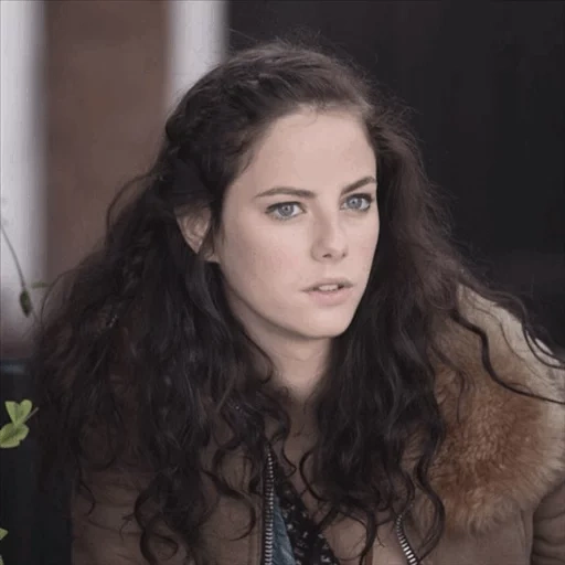 kaya scodelario, kaya skogladario effie, kaya skogladario teresa, kaya skogladario now, kaya skogladario teresa