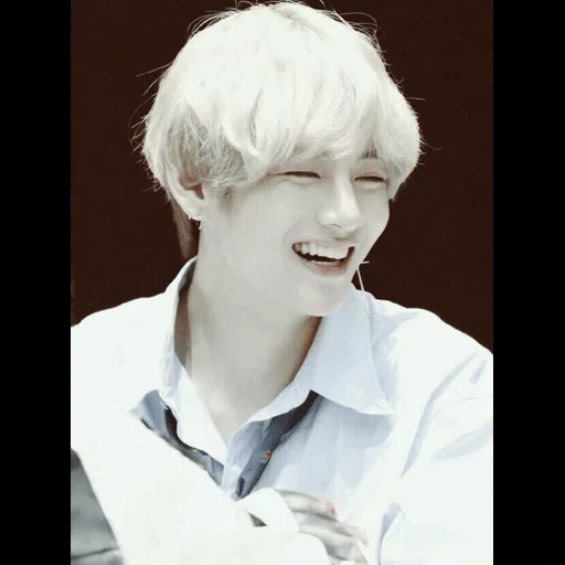 taehyung, ким тэ хён, taehyung bts, bangtan boys, taehyung smile