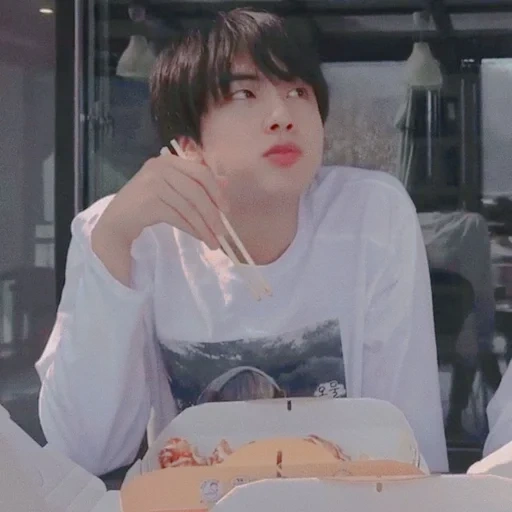 jin bts, zheng zhongguo, jungkook bts, taiheng chongguo, sorkin está comiendo