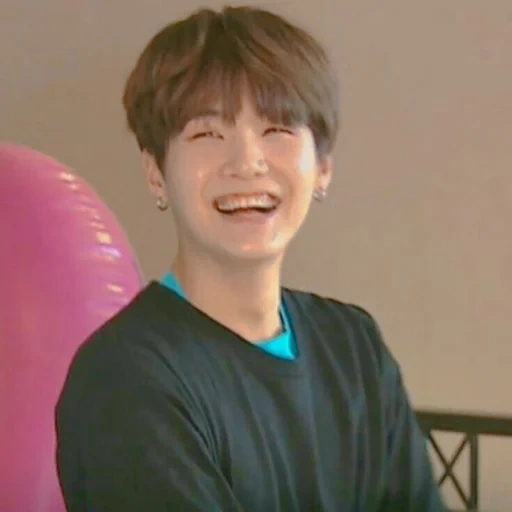 shuga bts, yoongi bts, bangtan boys, shuga bts rit, min yungi sourire