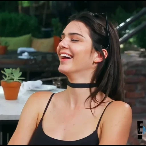 menina, melway bolugur, kendall jenner, kuwtk screen kendall, atriz de nurbanu sultan merwe bolugur