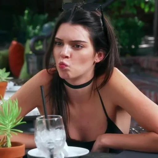 girl, kendall jenner, kuwtk screen kendall, kendall jenner 2010, mujer