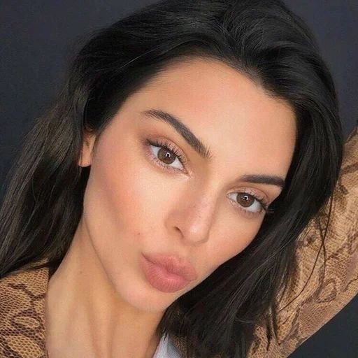 chris jenner, kendall jenner, selfie di kendall jenner, trucco kendall jenner, capelli kendall jenner