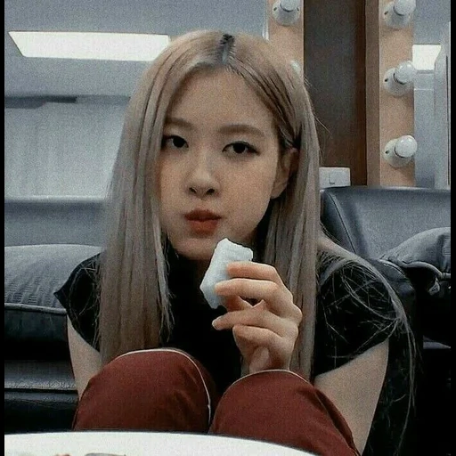 schwarzrosa, kpop blackpink, rose blackpink, blackpink rosé, blackpink jennie