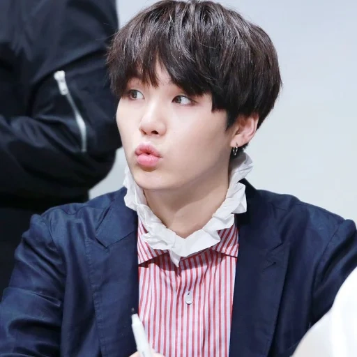 suga, yoongi, bts suga, чон чонгук, yoongi bts