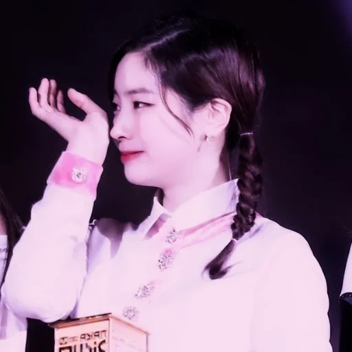 asiático, mujer joven, snsd yoona, dahyun llora, dos veces dahyun