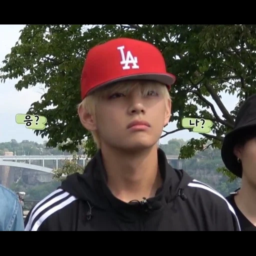 kim tae-hyun, bruhovitskaya, taehyung bts, bangtan boys, kim tae-hang red hat