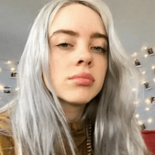 ailish, billy ailish, billie eilish, billy ailish hair color, billy ailish with white hair