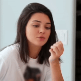 the girl, the people, kendall jenner meme, kendall jenner weinte