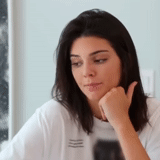 kendall jenner, kendall jenner mem, kendall emotional lady, kendall jenner sta piangendo