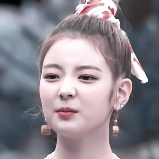 dua kali dahyun, aktor korea, aktris korea, gadis asia, gaya rambut cina