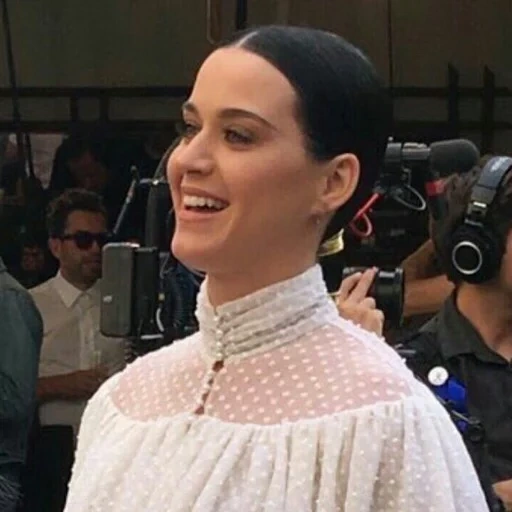 filles, style de mode, katy perry, haute couture, katy perry vogue 2020