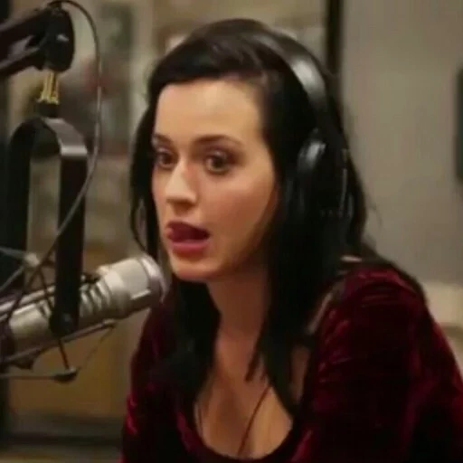 katie, katy perry, lente de película, angela perry, television x spice