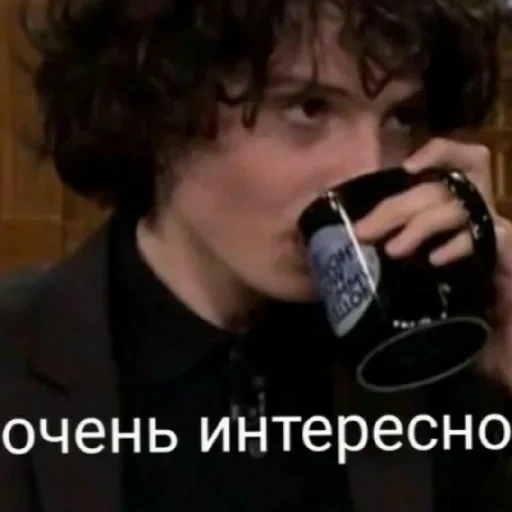 captura de tela, finn walfard, bernard black, motivo de finn walford, dylan moran bernard black