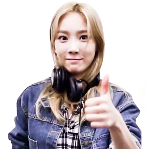 asiático, taeyeon snsd, girls generation, girl shivering cold, rosa blackpink magazine