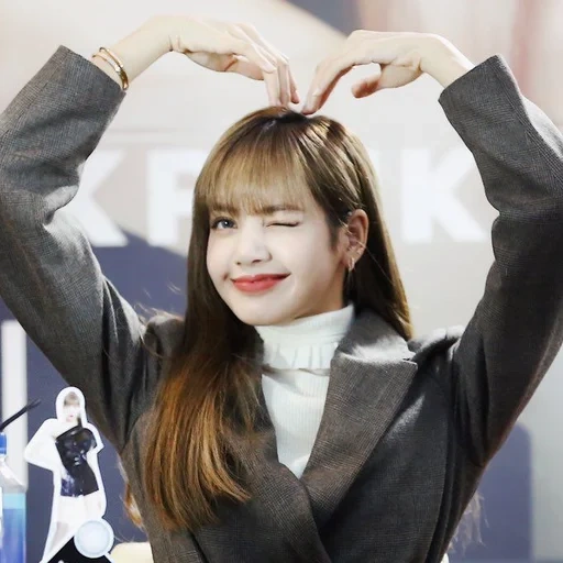 gadis, blackpink, lisa blackpink, blackpink lisa, bagian bawah transparan awal bulan