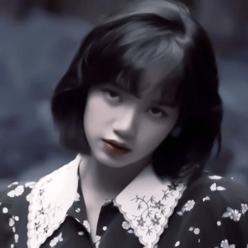 jeune femme, txt yeonjun, lisa blackpink, coupe de cheveux, session photo de lalisa manoban de mauvaises filles
