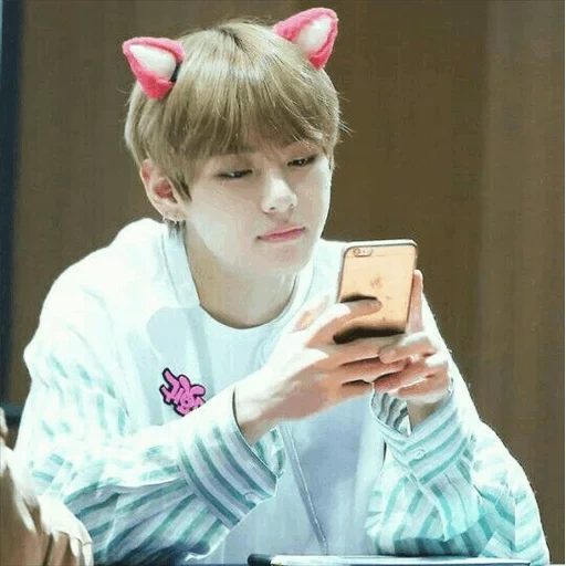 taehyung, ким тэ хён, taehyung bts, тэхён бтс милашка, ким тэхен милашка