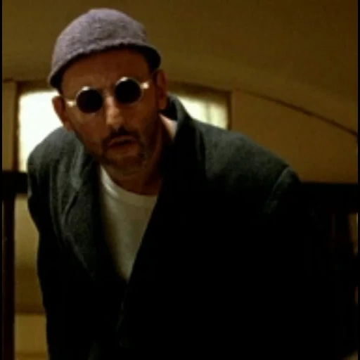 everyone, replicate, die misfits, the professional, ring von jean reno