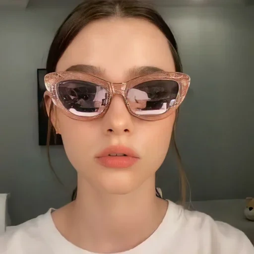 óculos, jovem, mulher, oculos escuros, óculos de sol estão na moda