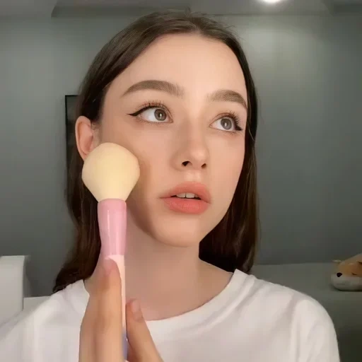 maquillage, filles, maquillage léger, maquillage quotidien, maquillage naturel