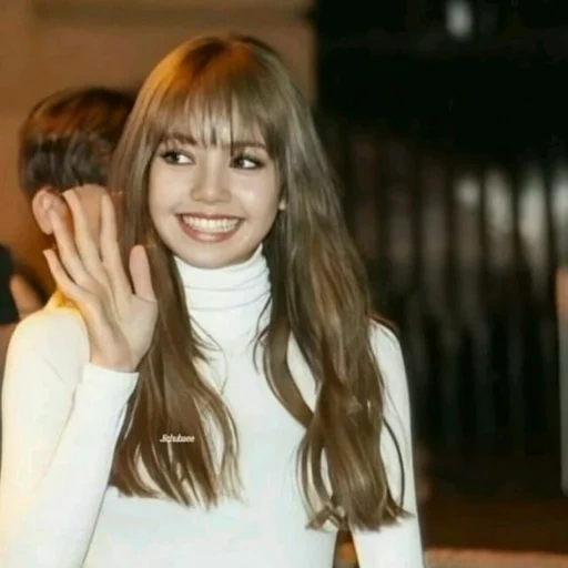 filles, l'actrice est belle, jolie fille, les femmes coréennes sont belles, défilé de lalisa manoban celine