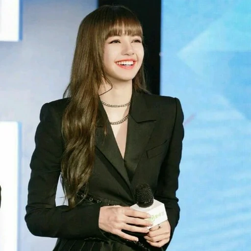 ким джису, лисса 2021, black pink, lisa blackpink, lisa blackpink 2020