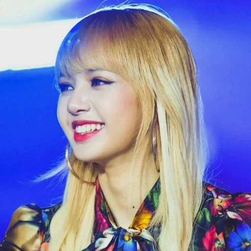 bloom, polvere nera, lalisa manoban, blackpink lisa, trucco di volpe blackpink