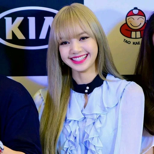 la ragazza, polvere nera, blackpink lisa, blackpink lalisa, black powder fox manoban