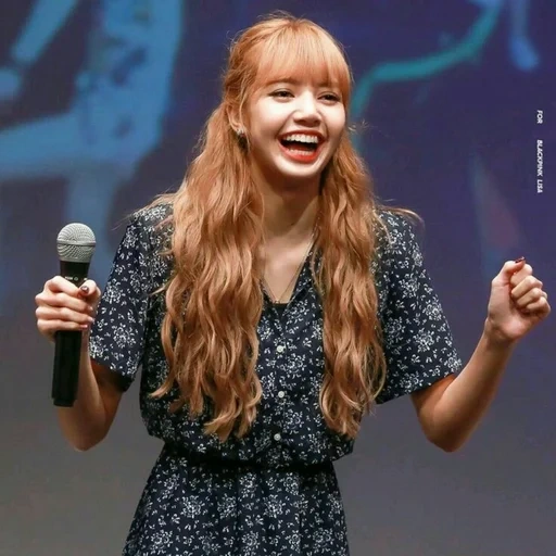 niña, polvo negro, lisa blackpink, polvo negro de pelo de zorro 2030, cabello rizado blackpink