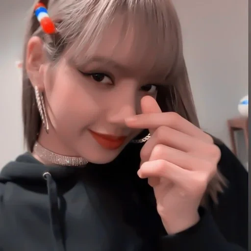 chica, polvo negro, lalalisa m, blackpink lisa, la mujer más bella